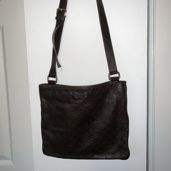 GUCCI signature leather messenger - Picture 1 of 4